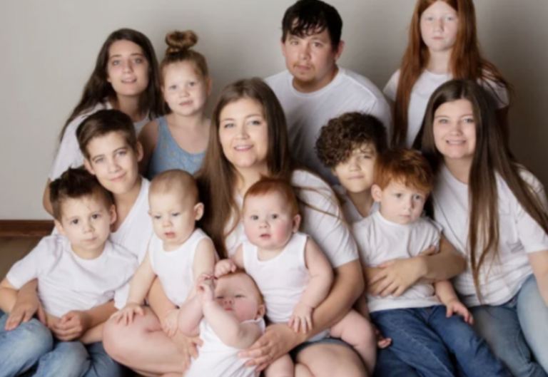 Meet The Mom 33 Years Old Have 12 Children, She Had Been Pregnant For 17 Years