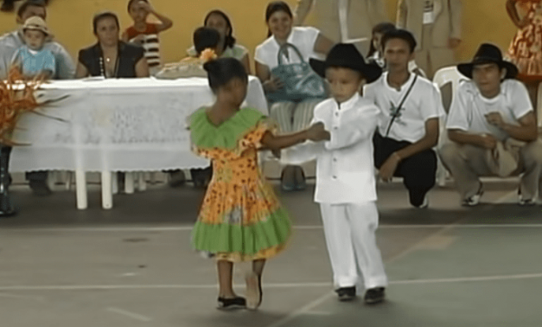 F3-Year-Old Dancers Perform The “Joropo” In Front Of Hundreds Of People