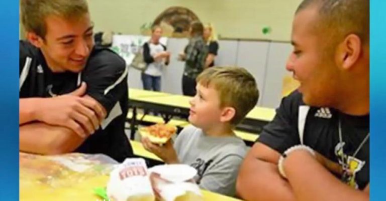 They Bullied This 5-Year-Old Boy… Now Watch When Two Football Players Suddenly Approach Him!