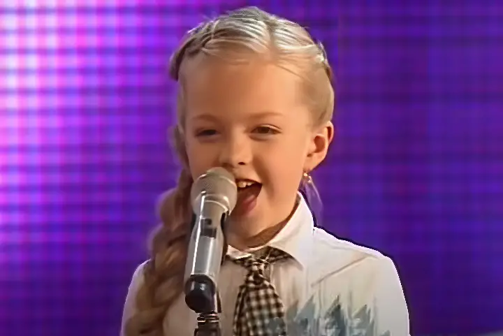 7-Yr-Old Brings Down the House With Incredible Rendition Of Beatles Classic