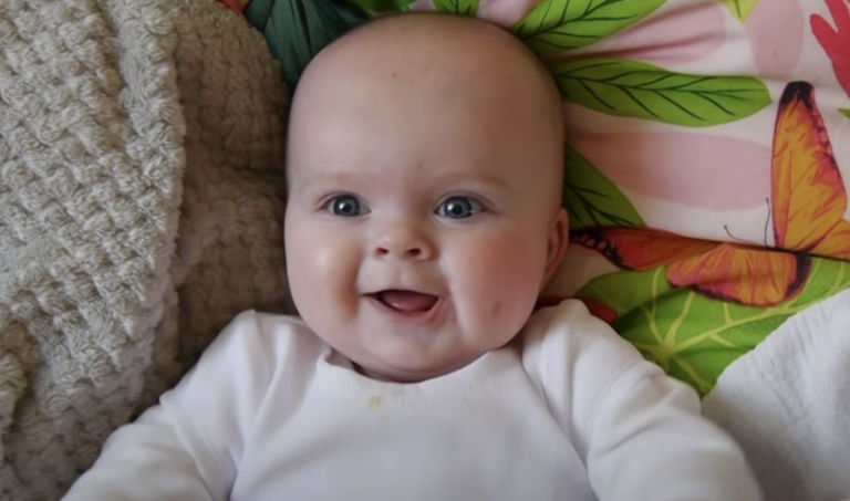 Baby Isla’s Infectious Laughter And Playful Moments With Mom