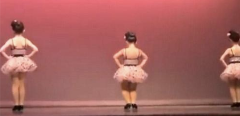 3 Girls Sassy Dance Routine Has Audience Roaring With Applause And R-E-S-P-E-C-T