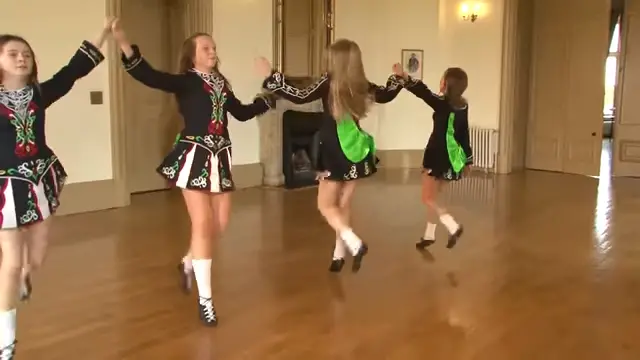 Four Girls Line Up on Stage – But Their Dancing Is Nothing Like I Expected