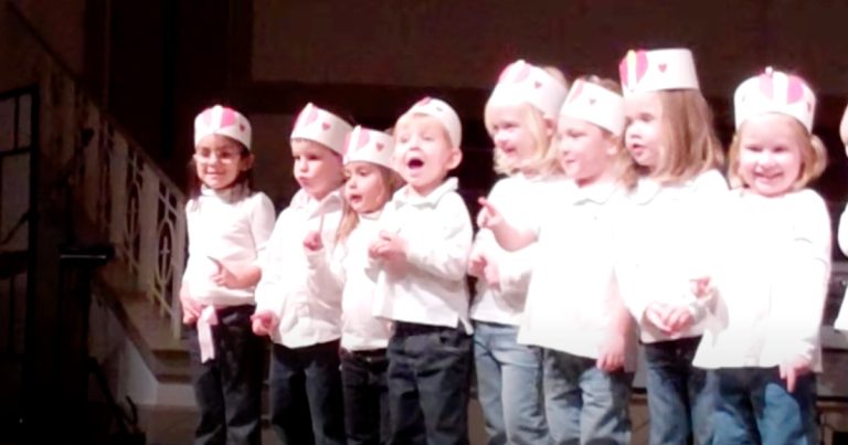 3-year-old steals the show with big voice that stands out from the rest