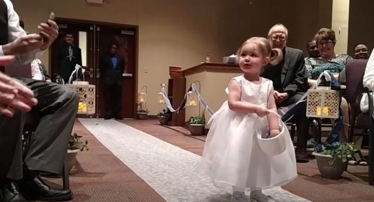 The wedding was extremely special because of this adorable little girl. World’s cutest flower girl