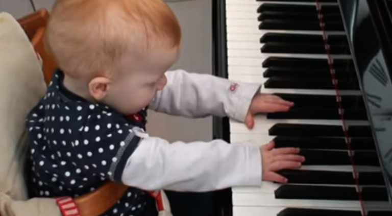 Amazing One Year Old Stuns the Internet With Her Piano Concert