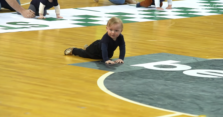 Adorable Babies Crawl Across The Finish Line In A Baby Race