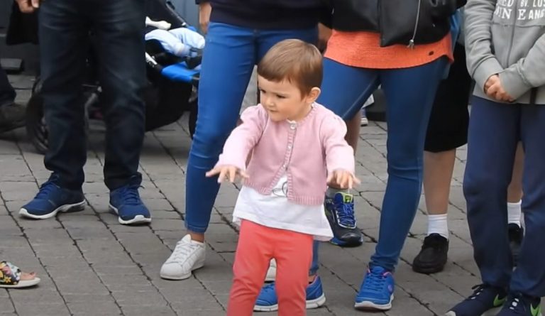 The little girl joined the street dancer and stole the show. Her cute dance gets millions of views