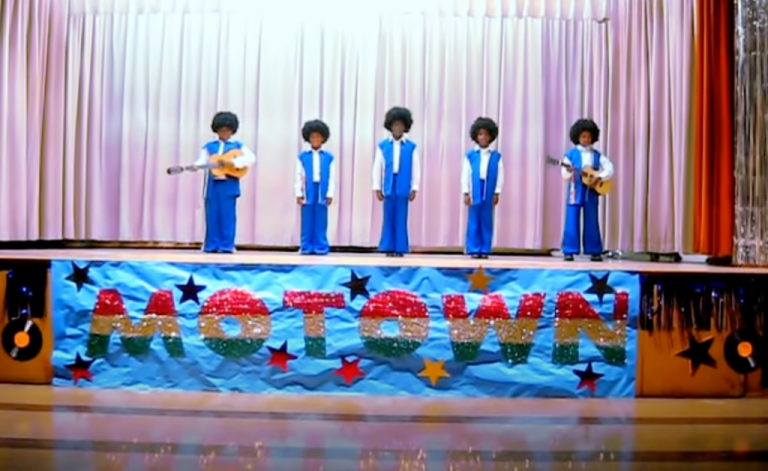 5 Little Boys Line Up Onstage, Perfectly Recreate Jackson 5’s “I Want You Back” In Style