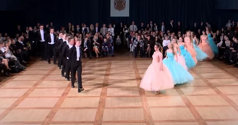 8 prom couples enchant the room with their ‘optical illusion’ dance