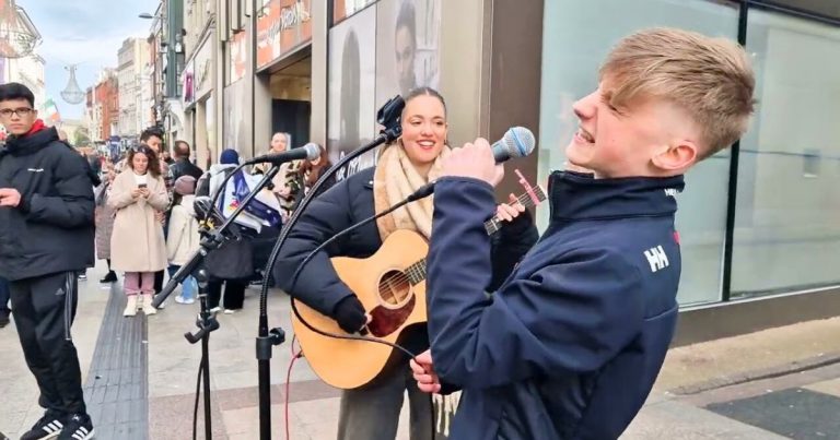 14-year-old busker stops traffic with incredible cover of Elvis classic ‘Heartbreak Hotel’