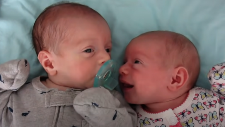 NEWBORN TWIN PACIFIER FIGHT