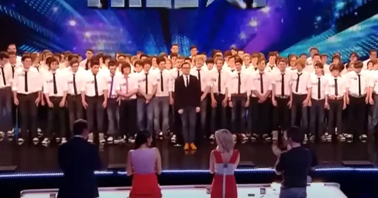 2 teen boys sing like angels but when 131 more join it leaves crowd emotional