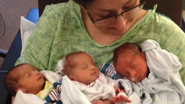 Mom Holds Her Newborn Triplets for the 1st Time, Unaware She’ll Never See Them Again