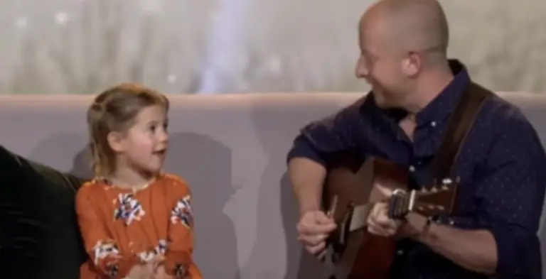 5-Year-Old Blows The Audience Away When She Starts Singing This 45-Year-Old Song